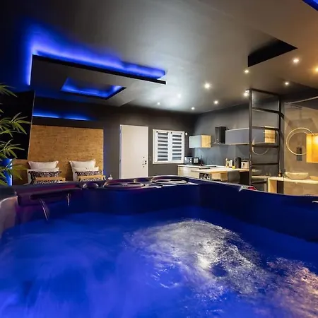 Le Pont Des Amoureux Jacuzzi Wifi Apartment