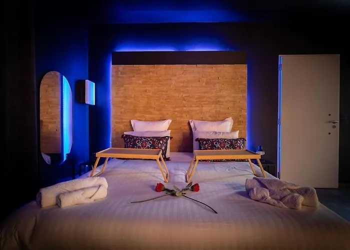 Le Pont Des Amoureux Jacuzzi Wifi Апартаменты *